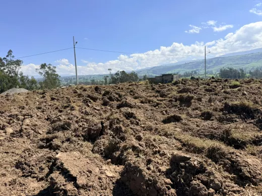 SE VENDE TERRENO EN CALLATE PORYECTO EL MIRADOR