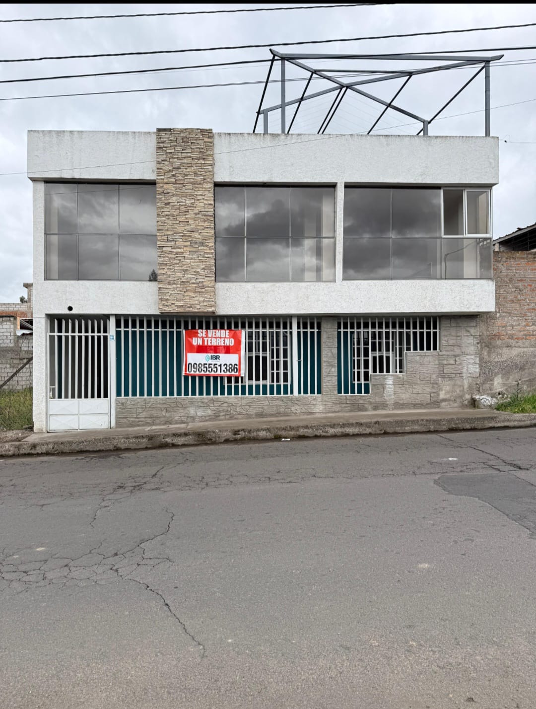 ¡OPORTUNIDAD ÚNICA EN PÍLLARO! CASA RENTABLE CON 2 DEPARTAMENTOS + TERRAZA