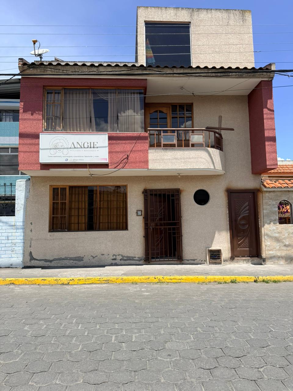 INVIERTE EN UNA PROPIEDAD CENTRO DE PILLARO DE 250M2