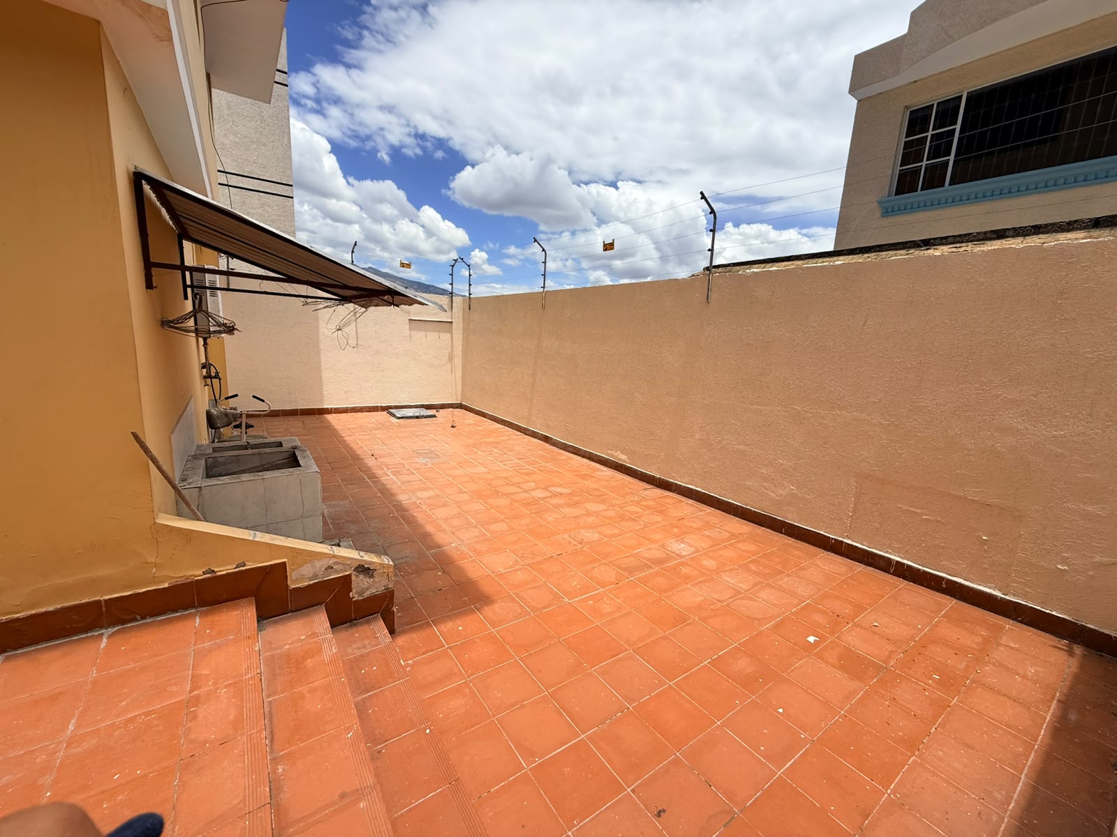 SE VENDE CASA DE LUJO EN AMBATO · fotografía 1